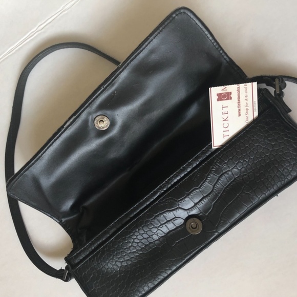 Animal fur print shoulder bag - Picture 8 of 16